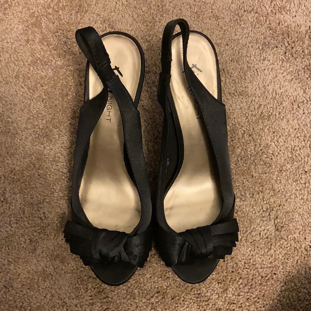 Cute black heals - size 9